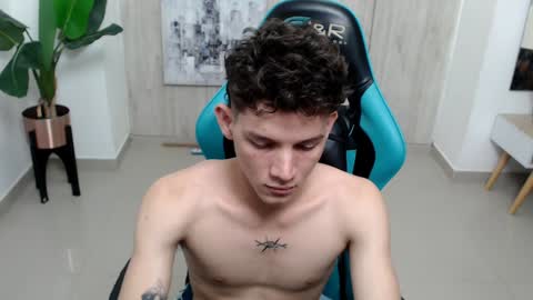 grecia_millercol online show from December 26, 2:44 am