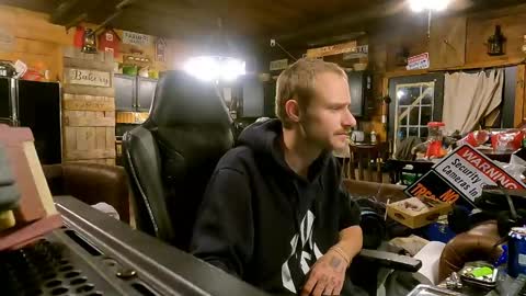 Greenlungs8195 online show from May 24, 5:57 am