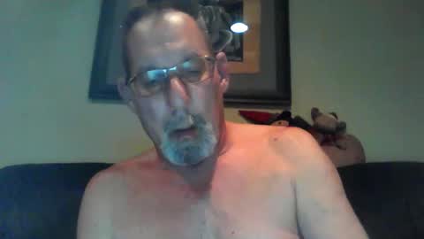 greybeard6868 online show from December 18, 1:23 pm