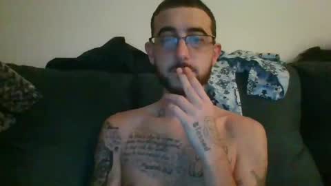 Snapshot of gringoloco253783 chatting on October 30, 12:35 am certifiedloverboy online show from October 30, 12:35 am