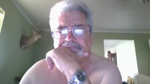 Snapshot of grose1959615798 chatting on February 5, 5:43 pm grose1959615798 online show from February 5, 5:43 pm