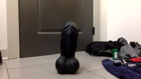 Snapshot of grubbsy84 chatting on September 21, 1:39 am grubbsy84 online show from September 21, 1:39 am