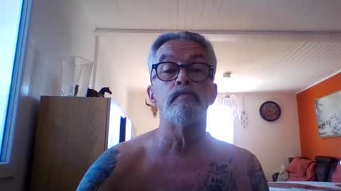 Grybear online show from April 9, 8:42 am