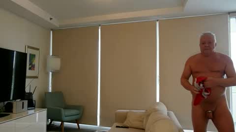 gstring_aussie_phil online show from June 11, 2:33 am