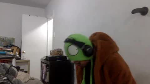 Snapshot of gtfomd69 chatting on November 1, 11:36 am My bday Get the fuck onoff my dick  new bigcock cum shy edging online show from November 1, 11:36 am