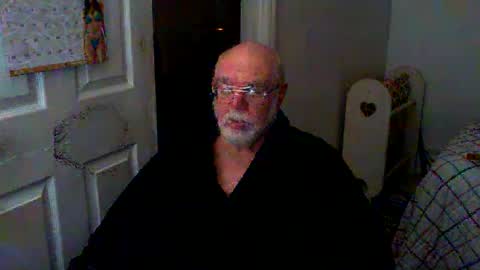 Snapshot of gtnolder60 chatting on February 6, 1:38 am Gary online show from February 6, 1:38 am