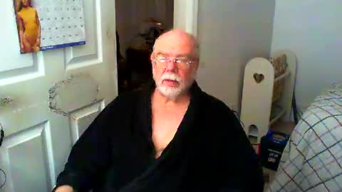 Snapshot of gtnolder60 chatting on February 1, 12:16 pm Gary online show from February 1, 12:16 pm