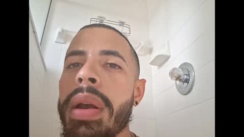 guapobinsix online show from September 23, 6:18 pm