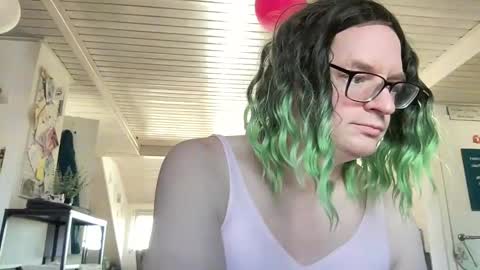 gummicasual online show from March 3, 10:01 am