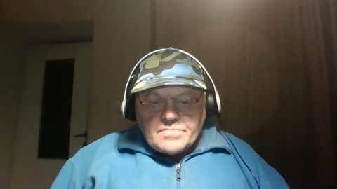 guyboy73 online show from October 12, 3:11 am
