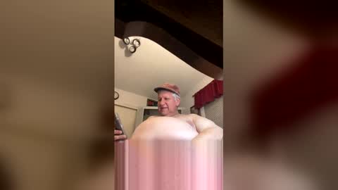 gymrat1123 online show from February 24, 1:39 am