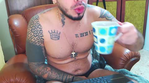 Snapshot of hades_carter chatting on December 7, 3:47 am Hades online show from December 7, 3:47 am