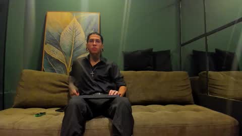 Snapshot of hades_hellhunt chatting on October 6, 1:16 pm hades_hellhunt online show from October 6, 1:16 pm