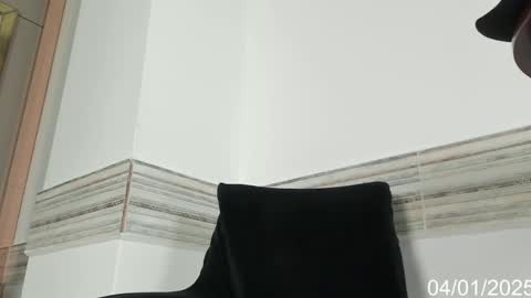 HADES WILD online show from January 4, 8:05 pm