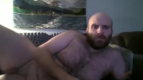 Snapshot of hairiestbear chatting on January 15, 3:11 am Hairiest Bear online show from January 15, 3:11 am