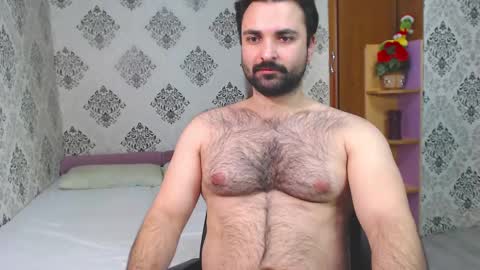 Snapshot of hairy_tyler666 chatting on February 28, 8:18 pm Hairy Tyler online show from February 28, 8:18 pm
