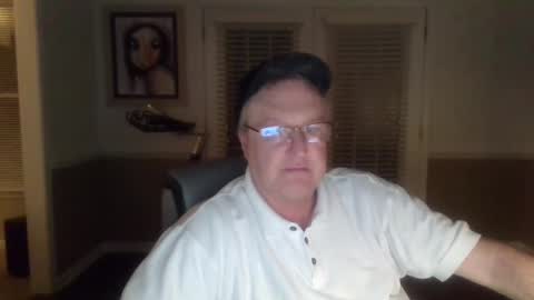 Han online show from December 17, 11:39 am