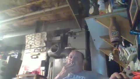 naked man online show from May 17, 4:31 am
