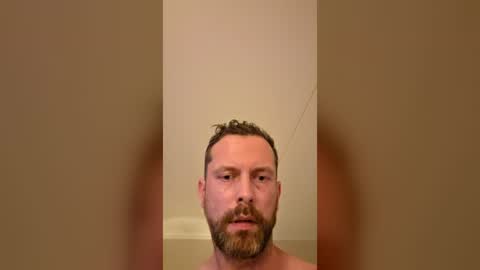 handsome37_ online show from June 22, 8:24 pm