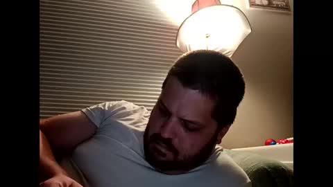 Snapshot of handsomedaddy198923 chatting on October 4, 7:02 am handsomedaddy198923 online show from October 4, 7:02 am