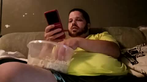 Handsomedaddy198923 online show from June 17, 6:59 am