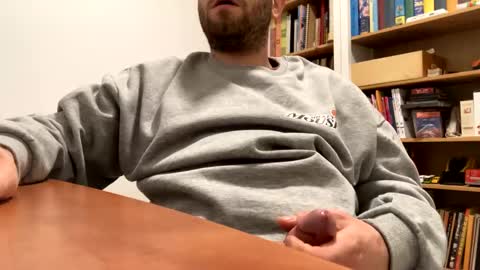 Snapshot of handyboy991 chatting on January 17, 9:32 pm handyboy991 online show from January 17, 9:32 pm