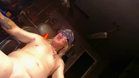 Handystudman online show from November 14, 6:37 am