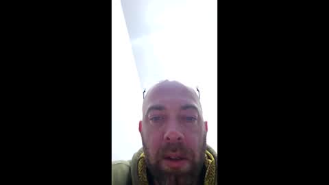 Snapshot of handzzz chatting on January 8, 2:46 pm handzzz online show from January 8, 2:46 pm
