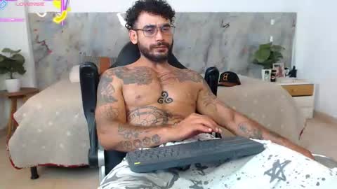 hanz_col online show from July 13, 12:24 am