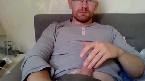 Happiestcat online show from September 21, 12:16 pm