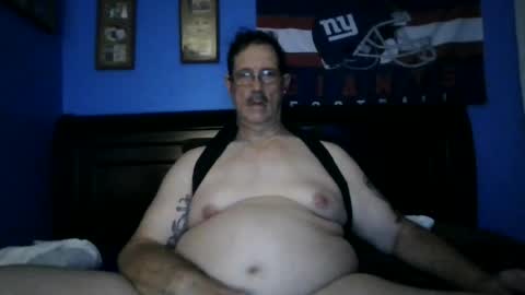 happyhappy4 online show from July 7, 5:51 am