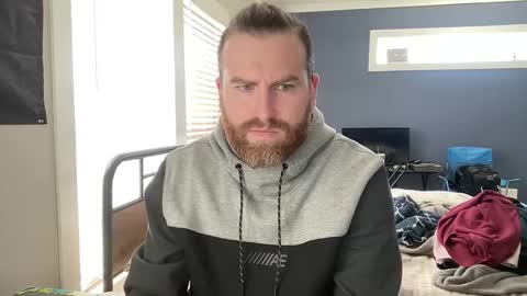 Snapshot of hard_irishman chatting on February 25, 5:25 pm Zach online show from February 25, 5:25 pm