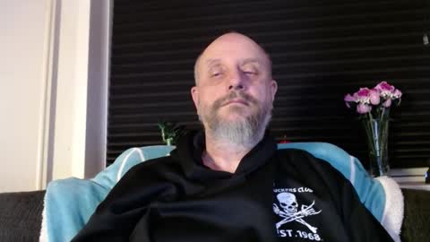 MrLazy online show from February 3, 6:46 pm