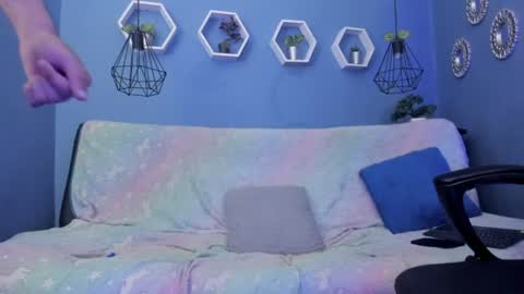 harold_999 online show from June 27, 7:19 pm