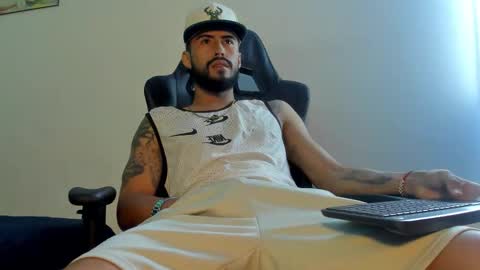 Snapshot of harold_999 chatting on October 19, 8:34 pm harold_999 online show from October 19, 8:34 pm