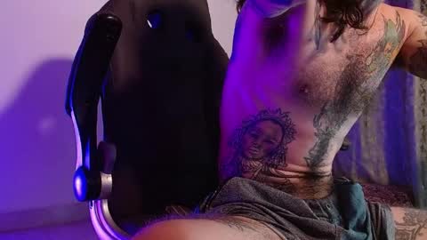 OMAR online show from April 15, 3:06 am