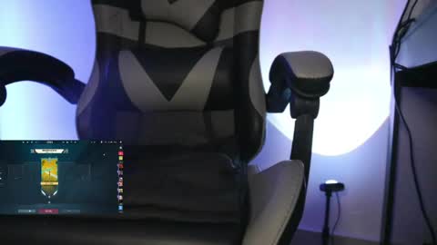 More content   2   online show from May 26, 2:07 am