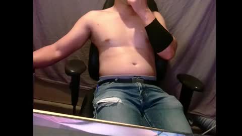 hawaiinstallion23 online show from November 28, 6:38 am