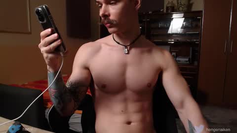 Hengen Aiken online show from October 29, 6:33 pm