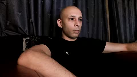 Snapshot of henryaxe chatting on January 12, 4:42 am HenryAxe online show from January 12, 4:42 am