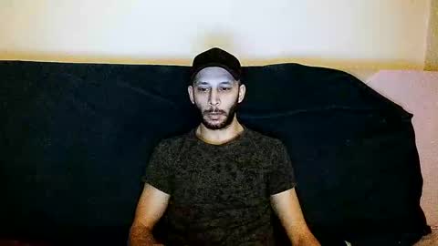 Snapshot of henryaxe chatting on February 6, 12:00 am HenryAxe online show from February 6, 12:00 am