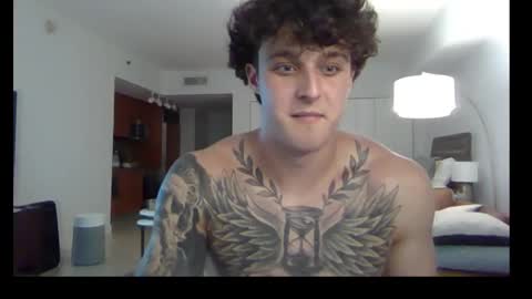 Snapshot of henrydesanti chatting on September 9, 7:46 pm henrydesanti online show from September 9, 7:46 pm