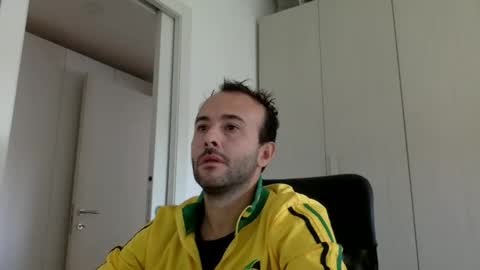 Snapshot of hhombre chatting on September 29, 8:46 am hhombre online show from September 29, 8:46 am