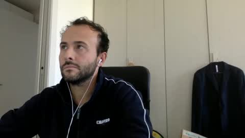 Snapshot of hhombre chatting on October 9, 2:55 pm hhombre online show from October 9, 2:55 pm