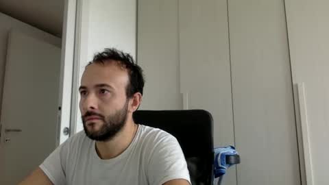 Snapshot of hhombre chatting on October 17, 9:02 am hhombre online show from October 17, 9:02 am