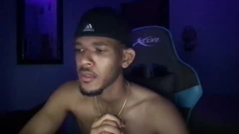 hhotcrazy online show from October 22, 6:39 am