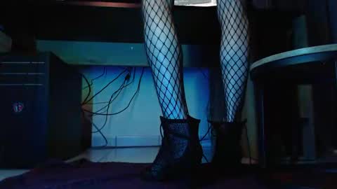 Snapshot of hibo66 chatting on October 10, 12:59 am InMyAss online show from October 10, 12:59 am
