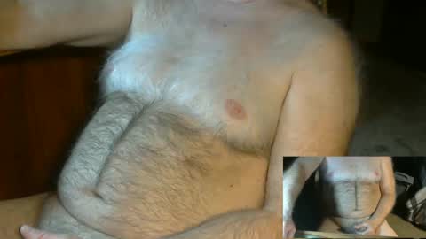 Snapshot of higgins11 chatting on December 26, 1:07 am higgins11 online show from December 26, 1:07 am