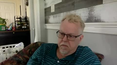 TwoDaddies online show from February 18, 5:43 pm