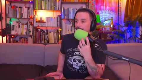 HipsterTrash Clark one half of Task Manager online show from June 24, 9:23 am